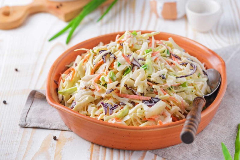cách làm salad bắp cải trộn mayonnaise