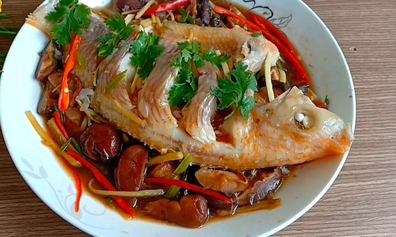 cá hấp nước tương