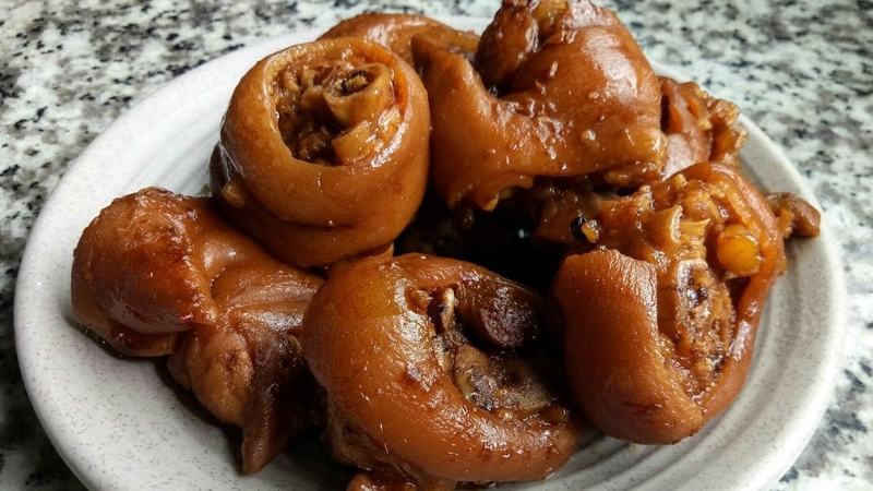 giò heo kho nước tương