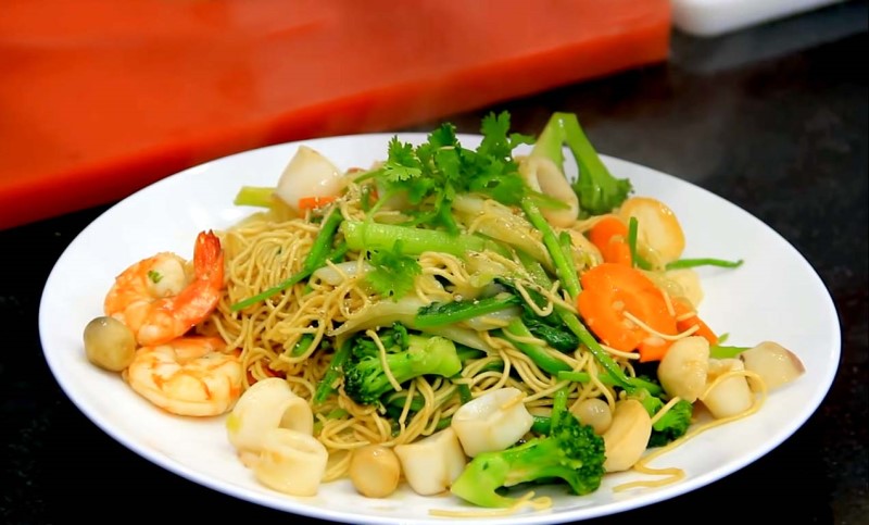 mì trộn tương ớt