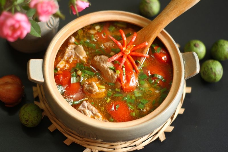 nấu canh xương