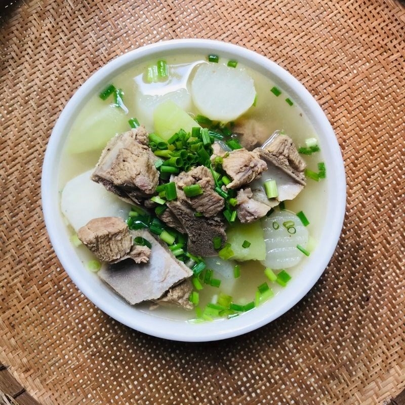 nấu canh xương