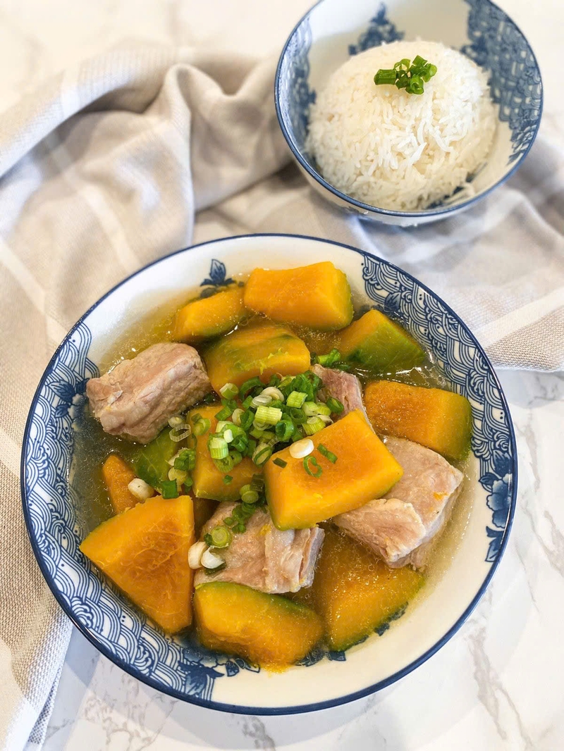 nấu canh xương