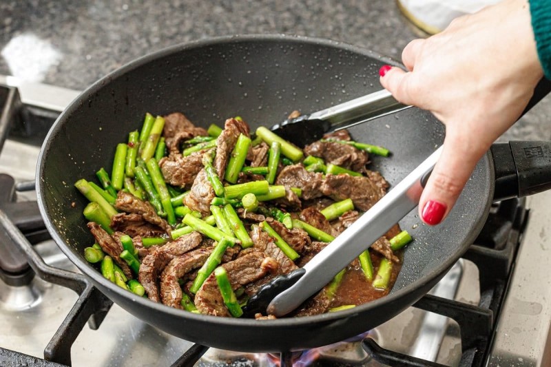măng tây xào thịt bò