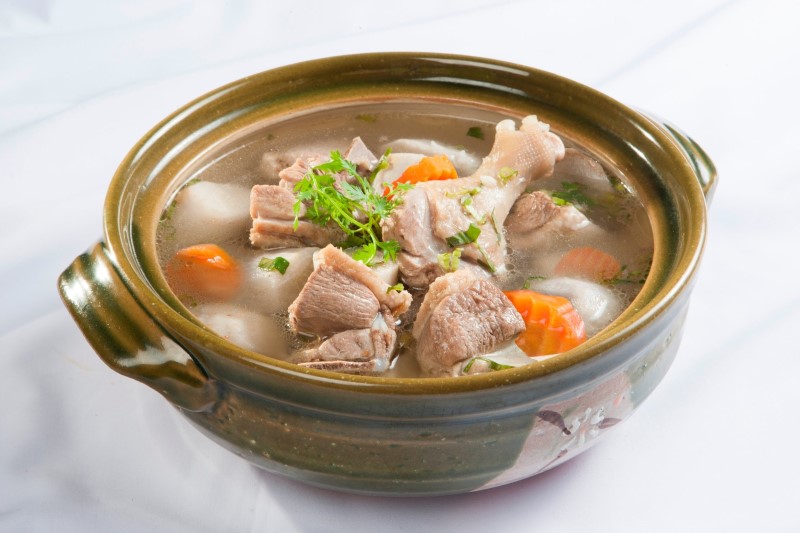 nước xương hầm có tốt không