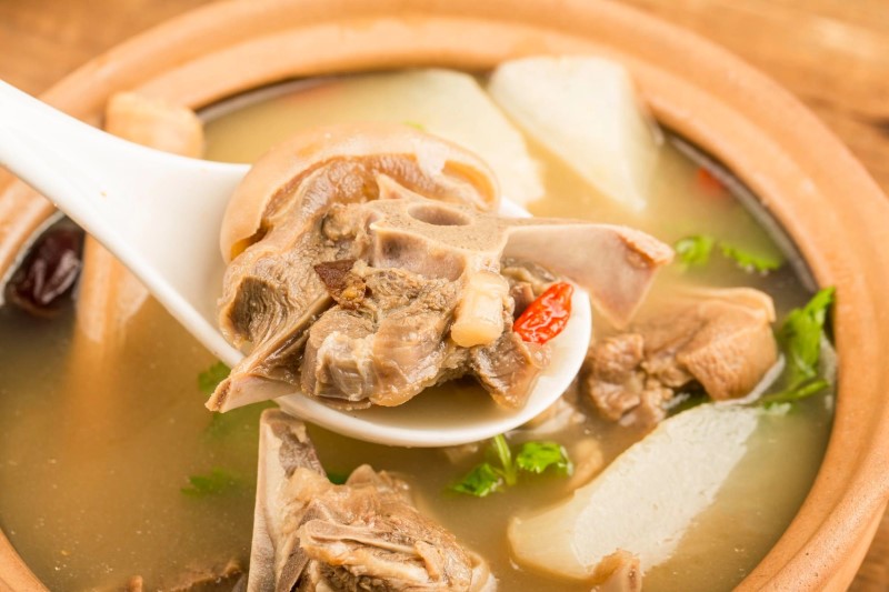 ăn nước xương hầm có tốt không