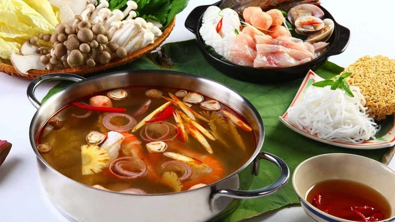 nấu lẩu hải sản