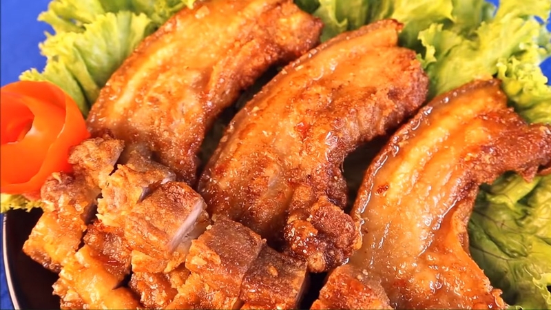 thịt ba rọi chiên nước mắm tỏi ớt