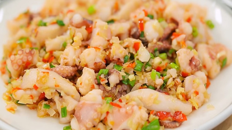 cách làm món bạch tuộc xào sả ớt