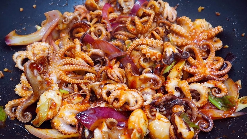 cách làm bạch tuộc xào cay với sa tế
