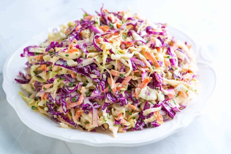 salad bắp cải tím trộn xốt mayonnaise giảm cân