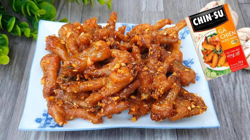 Cách làm chân gà chiên mắm với xốt gia vị