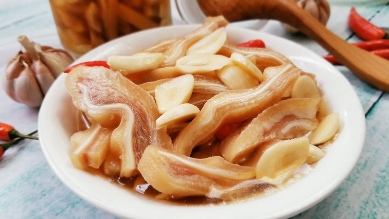 Cách làm tai heo ngâm mắm chua ngọt