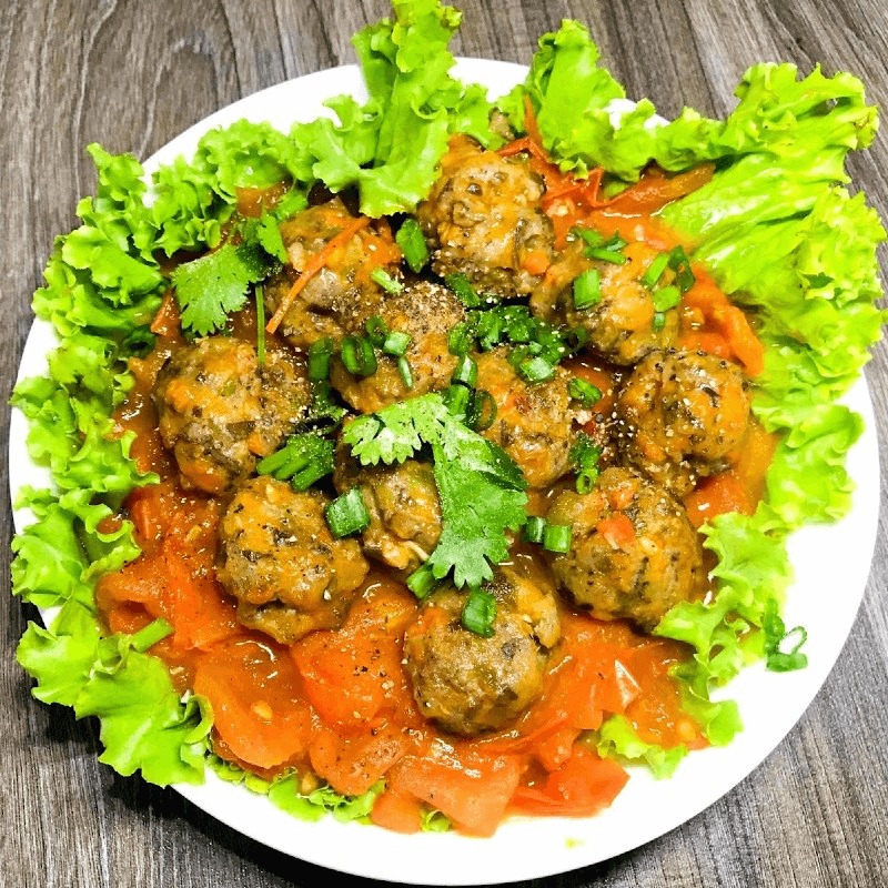 làm thịt viên sốt cà chua
