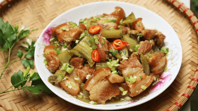 Cách làm thịt kho dưa