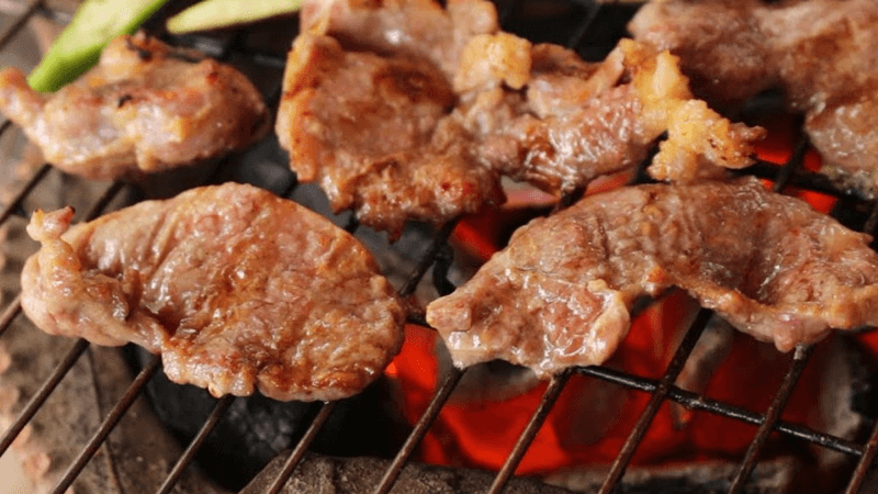 Ướp bò nướng kiểu truyền thống