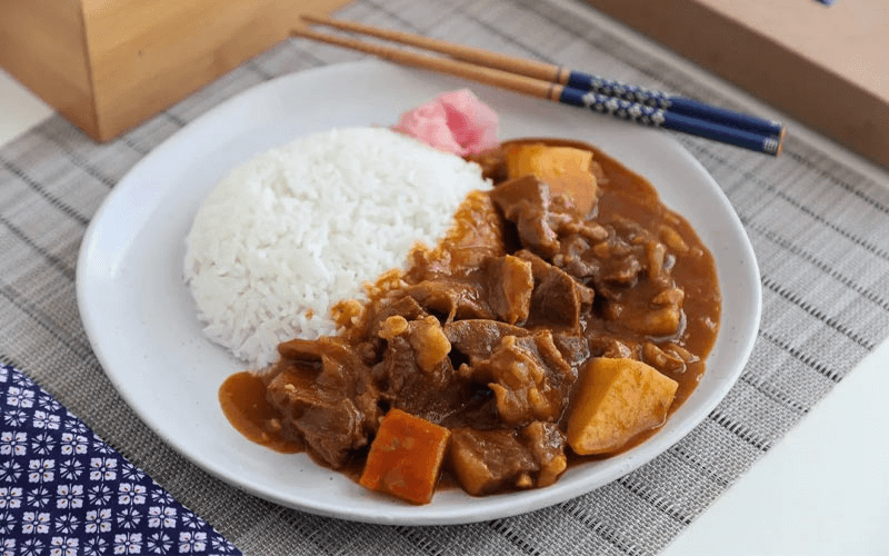 Cách làm cơm cari nhật