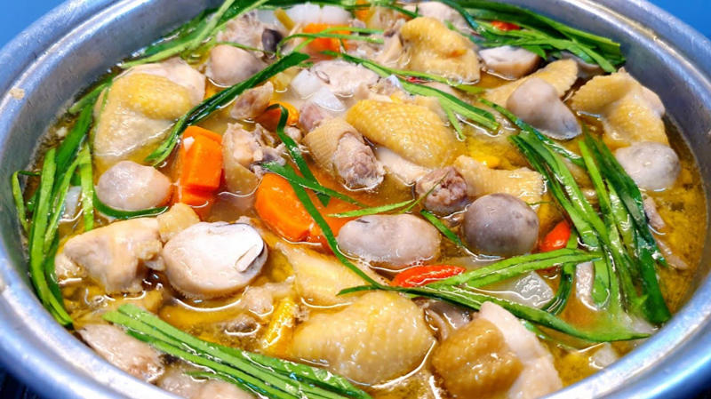Cách làm nước lẩu gà lá chanh