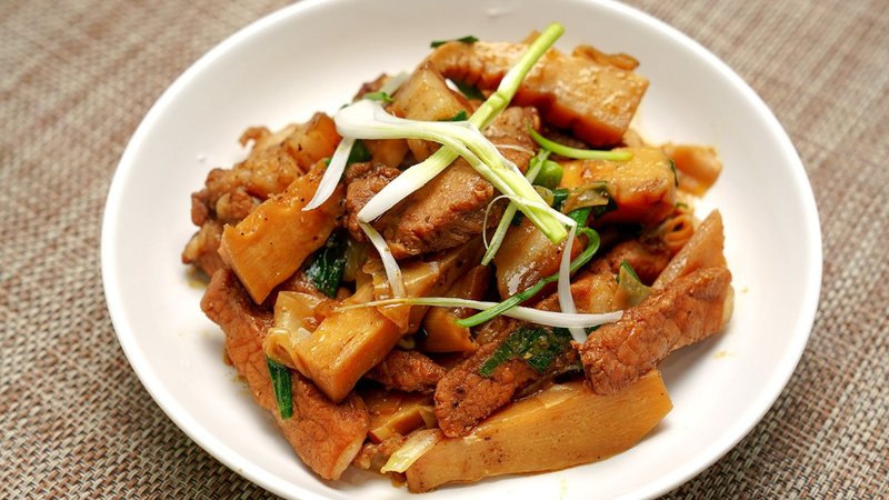 cách làm thịt kho măng ngon