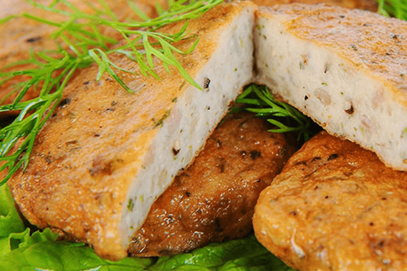 Cách nấu bánh canh chả cá trứng cút