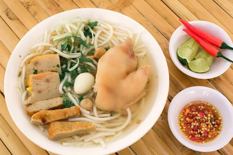 cách nấu bánh canh thit heo