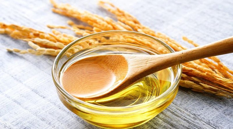Dùng dầu màng gạo để bảo vệ trái tim
