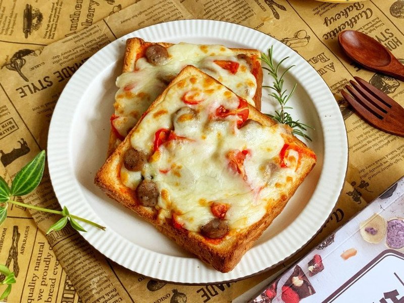 Chỉ cần ghi nhớ những mẹo nhỏ trên, bạn hoàn toàn có thể tự tay làm ra những chiếc pizza bánh mì ngon chẳng kém ngoài tiệm. pizza bánh mì