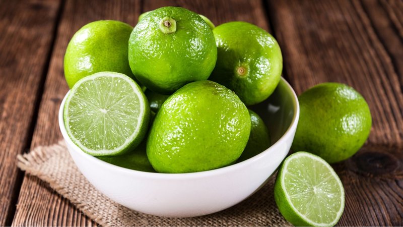 chanh là nguyên liệu nấu canh chua nhanh gọn
