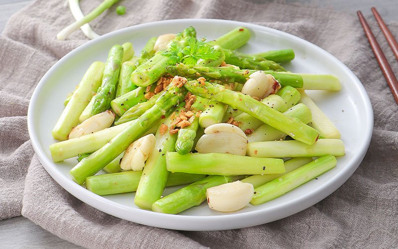 cách làm măng tây xào tỏi