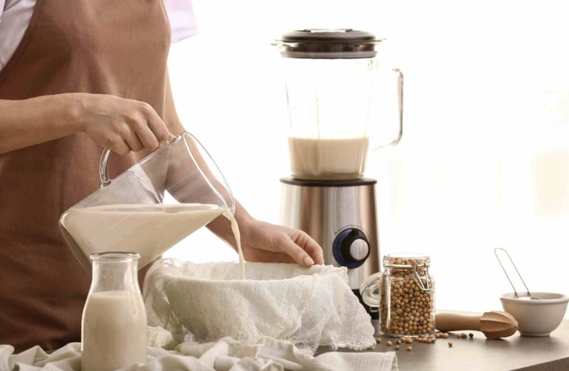 Tự làm dầu đầu nành tại nhà được không