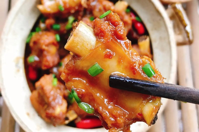sườn non kho tiêu