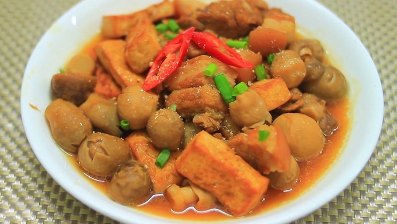 công thức nấu thịt kho nấm rơm