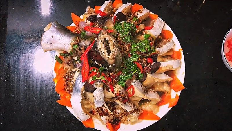 cá basa hấp xì dầu với rượu