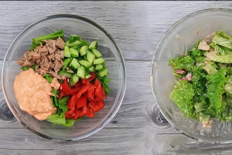 Salad cá ngừ bò trộn mayonnaise
