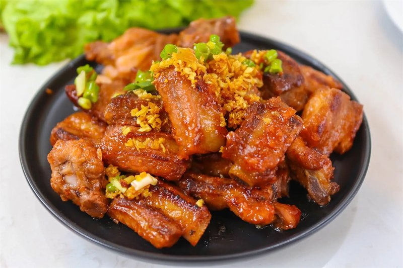 sườn chiên nước mắm tỏi