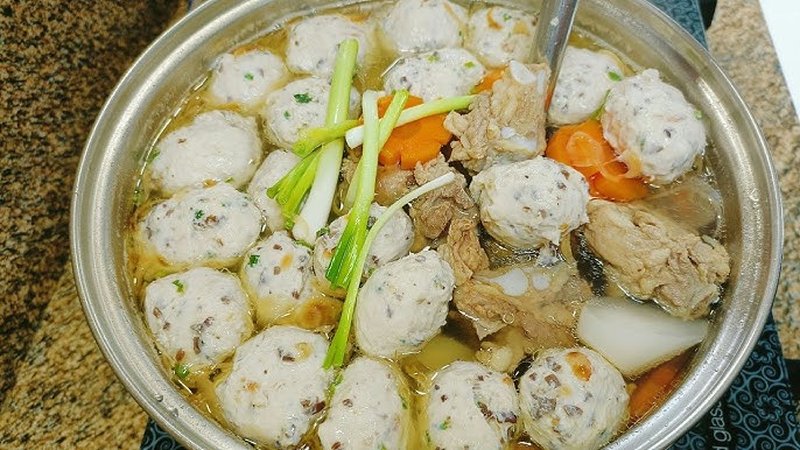 canh mọc sườn non rau củ quả