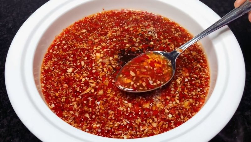 nước mắm chua ngọt tỏi ớt