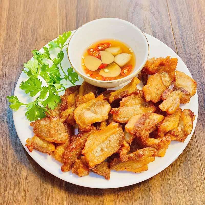 Tóp mỡ rim nước mắm